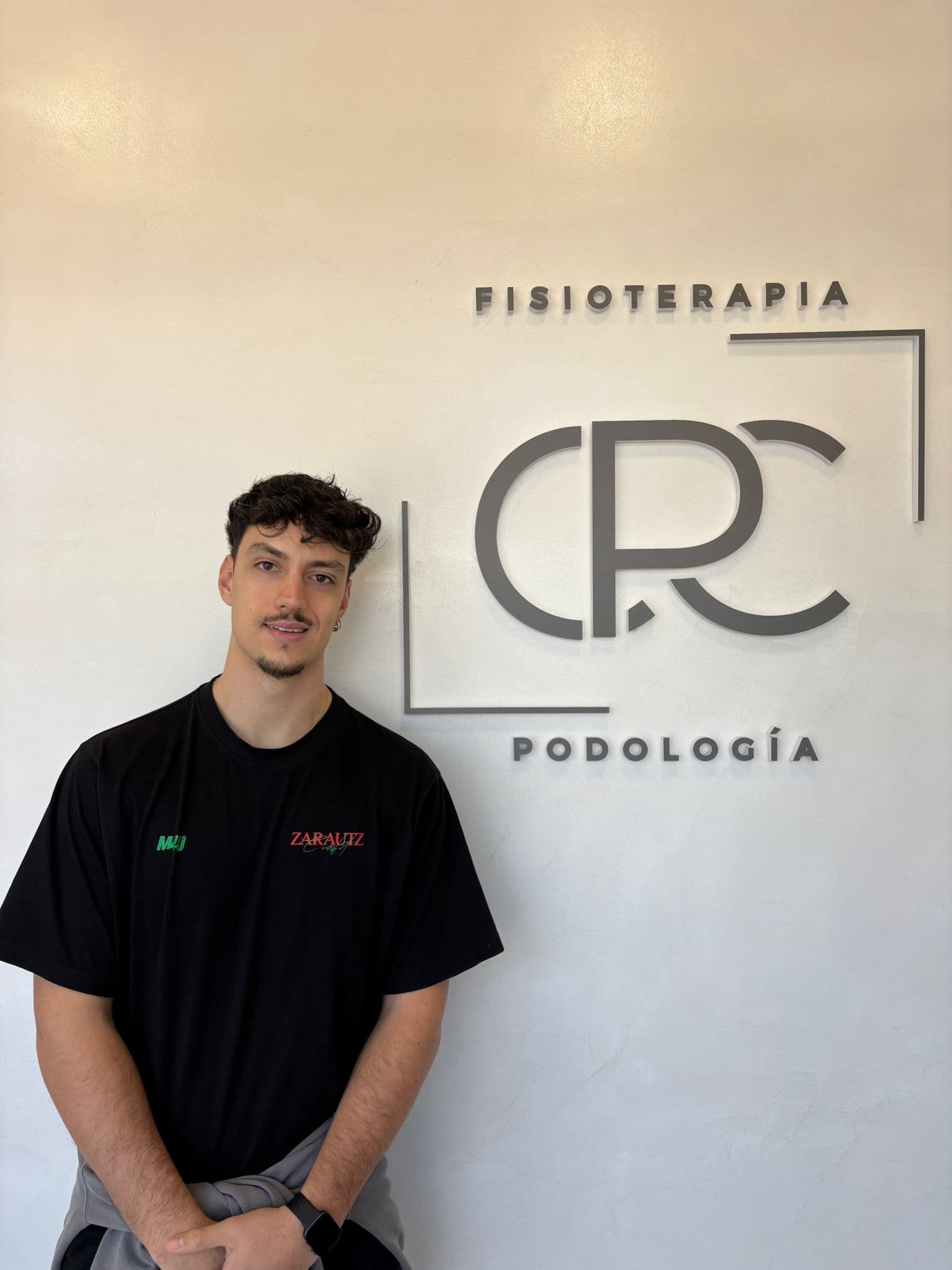 Retrato de Pablo López-Valverde Carrasco, Fisioterapeuta readaptador en la Clínica Pérez Cuartero